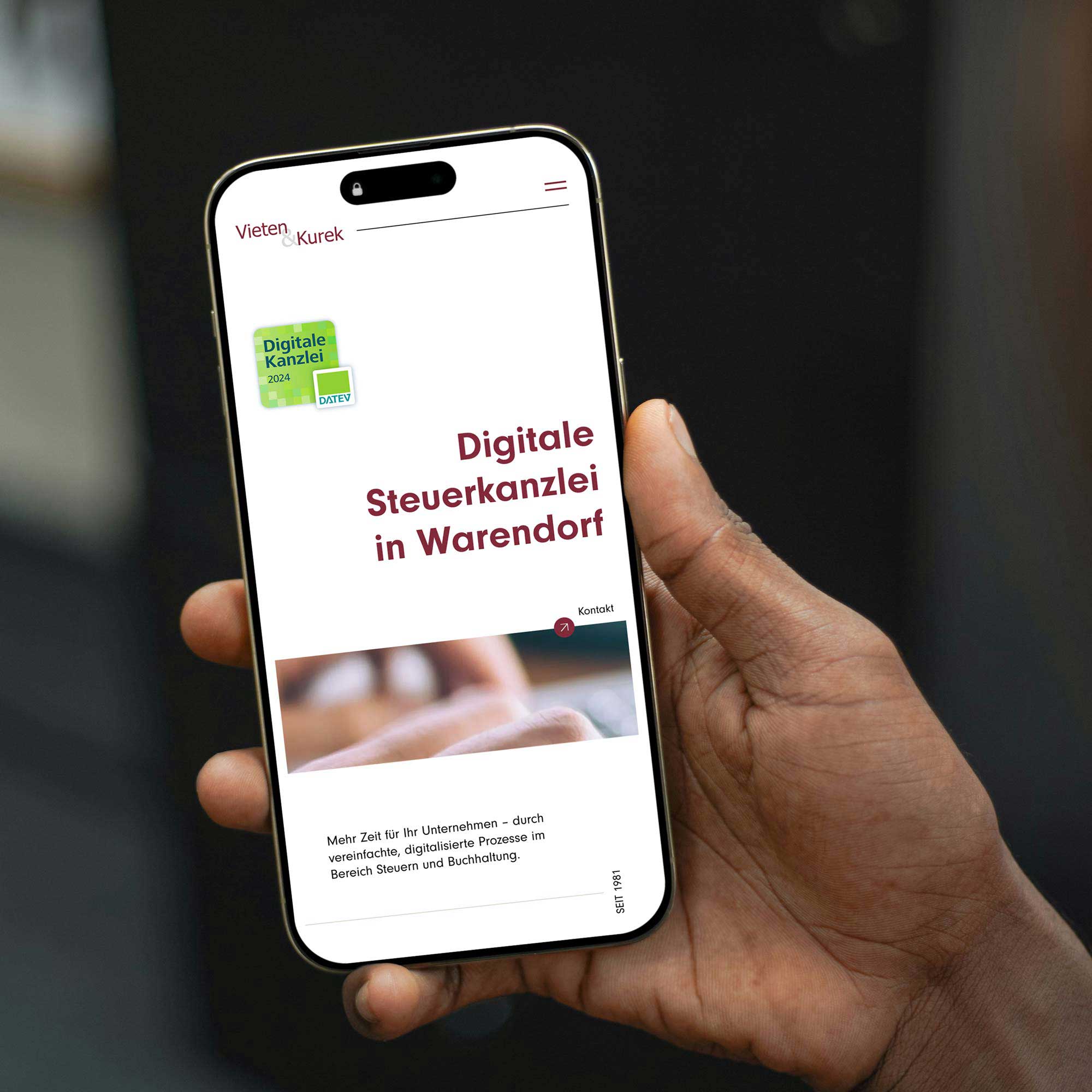 Mobile First MockUp Smartphone mit Websdesign